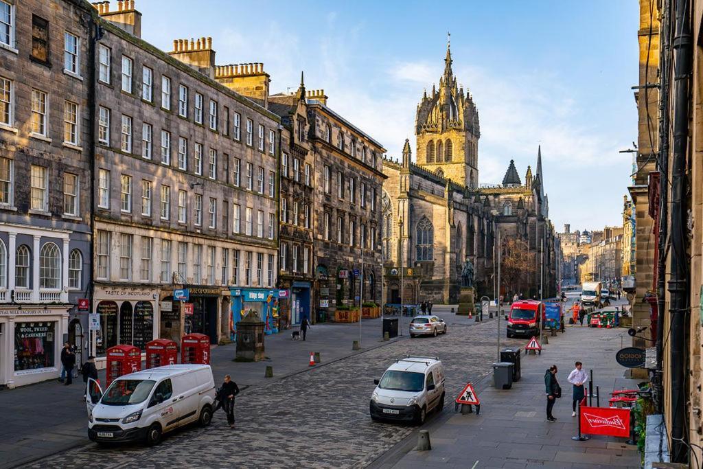 Tron Kirk Residence Edinburgh Exterior photo